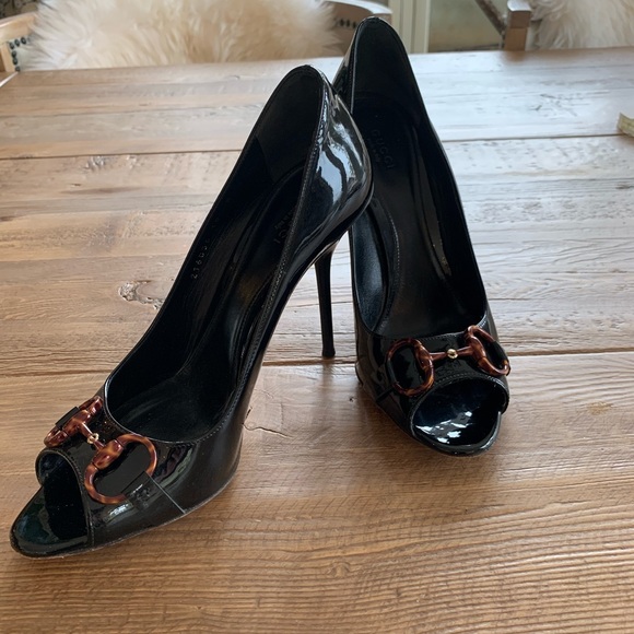 Authentic Gucci patent leather peep toe shoes - Picture 1 of 9